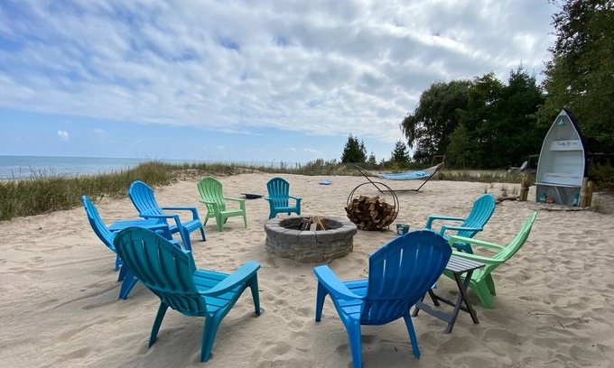 Greenbush Cabina | Lakefront Cabin - Private Sugar Sand Beach on Lake Huron!
