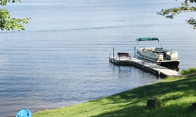 Turtle Lake Cabina | Lakefront Cabin Retreat