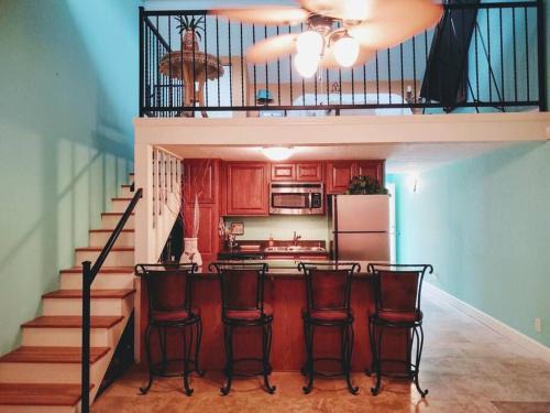 Mid America Apartamento | Lakefront Casita - Perfect for couples or families