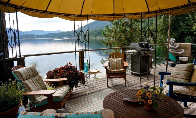 Christina Lake Cabaña | Lakefront Cedar Cottage en Christina Lake, BC