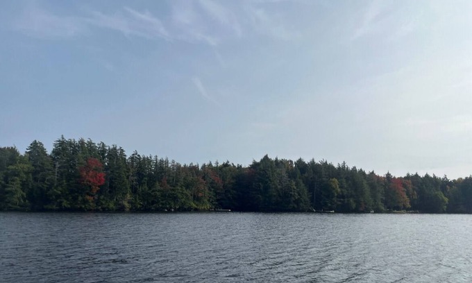 Town of Clifton Cabaña | Lakefront Charming 3-bedroom cottage on beautiful Cranberry Lake