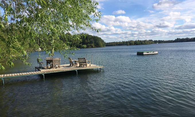King Cabaña | Lakefront Cottage - Chain O'Lakes, Sunset Lake