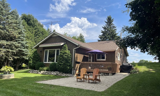 Howick Cabaña | Lakefront Cottage in Huron County