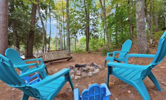 Lake Arrowhead Casa | Lakefront cottage | Indoor Pools | Kayaks