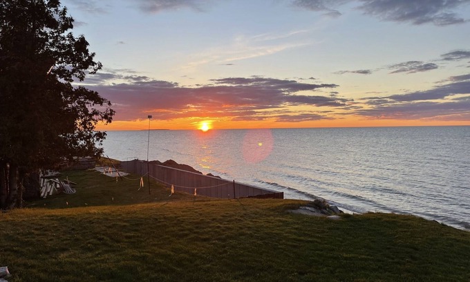 Caseville Casa | Lakefront Cottage on Lake Huron w/ 100ft Sandy Beach