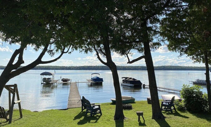 Sturgeon Bay Casa | Casa frente al lago con sensacionales puestas de sol!