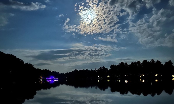 Wautoma Cabaña | Lakefront, cozy cottage, fish, swim in your backyard, bike, Nordic Mtn & S’mores