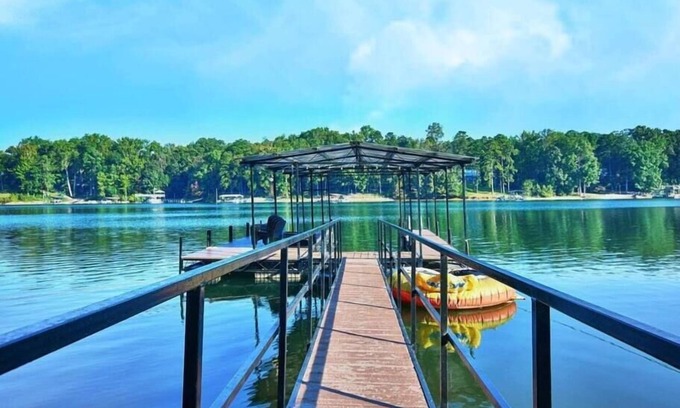 Anderson Casa | Lakefront Dream Home with Dock & Trailer Parking!