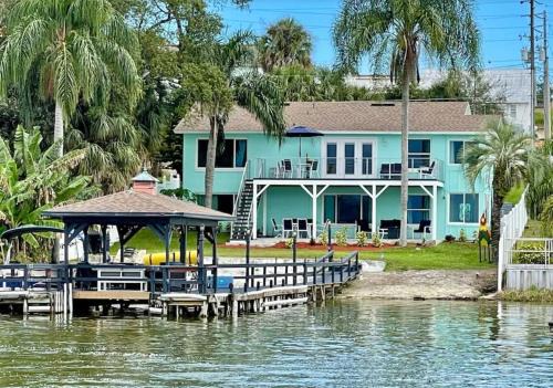 Mount Dora Casa | Lakefront Duplex With Pontoon Boat 3 Bed House