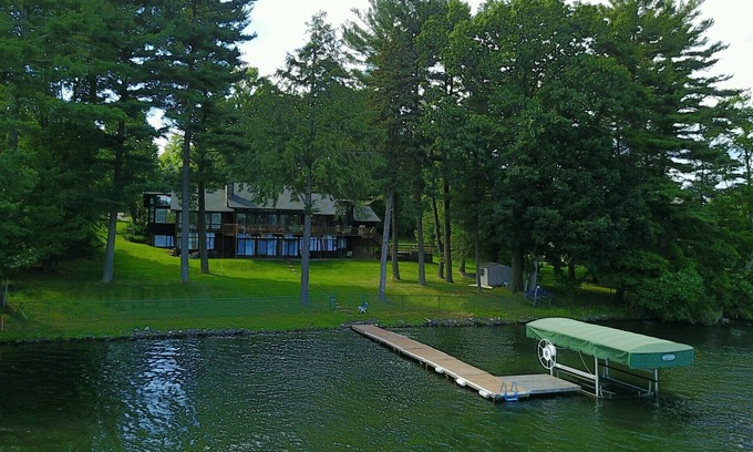 Copake Lake Casa | Lakefront Estate en Copake Lake