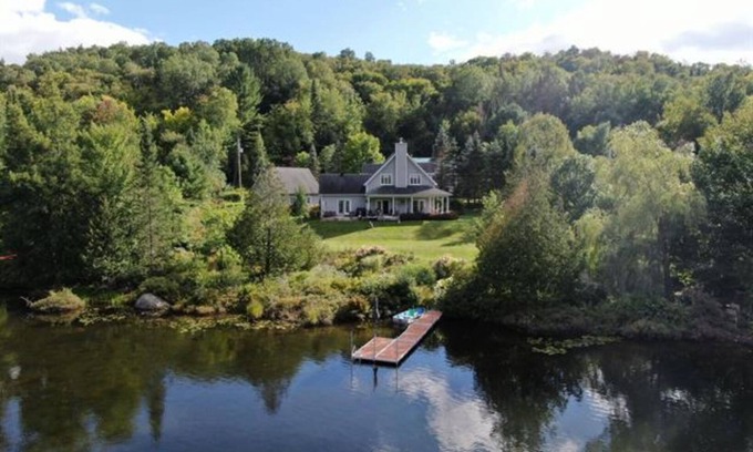 Mont-Tremblant Casa | Lakefront family home near Tremblant ski village