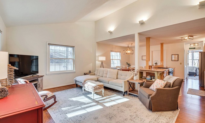 Westminster Casa | Lakefront Gem w/ Games in Westminster!