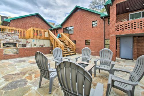 Lake Hamilton Casa | Lakefront Gem with Docks in Hot Springs!