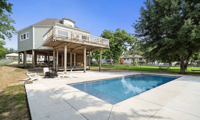 West Livingston Casa | Lakefront Getaway with Pier and Pool