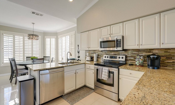 Arrowhead Lakes Casa | Lakefront Glendale Home w/ Private Pool & Dock
