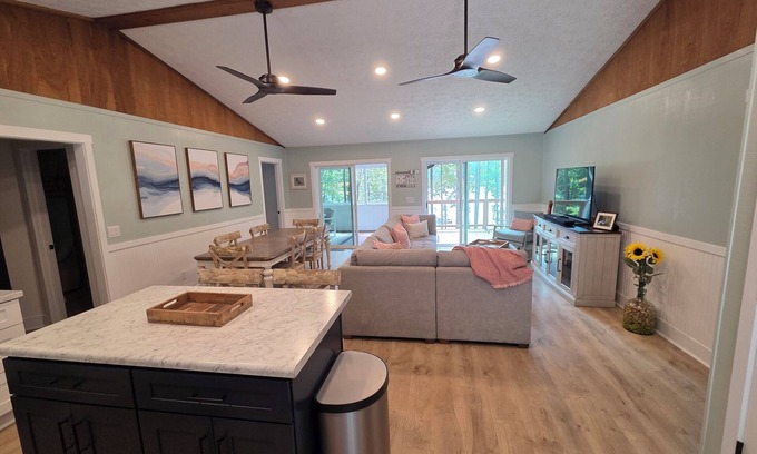 Westminster Casa | Lakefront Haven on Lake Hartwell