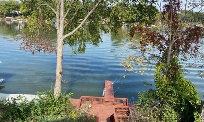 Belleville Cabaña | Lakefront home. completed in 7/23- beautifully furnished.