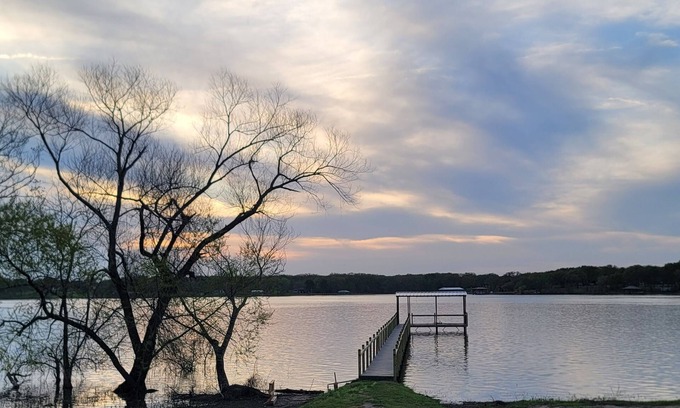 Wills Point Casa | LAKEFRONT HOME in Lake Tawakoni -Wills Point