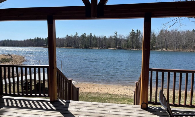 Mancelona Casa | Lakefront home in Northern Michigan. A quiet family lake