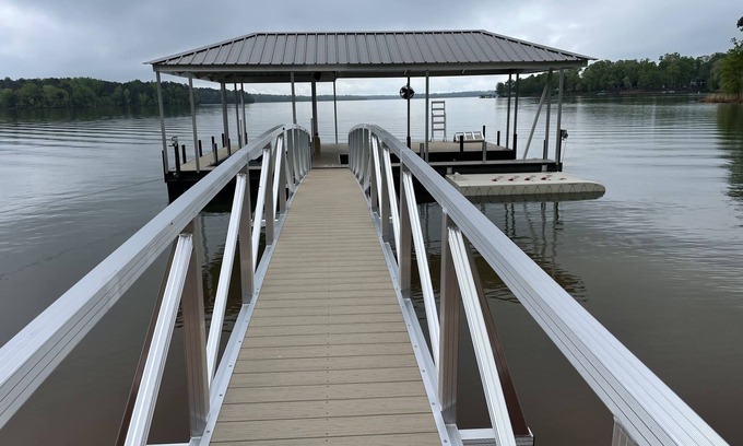 Townville Casa | Lakefront Home On Lake Hartwell