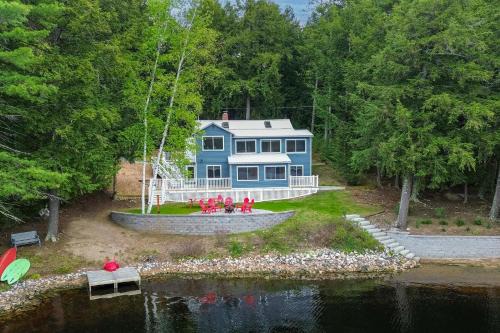 Limerick Casa | Lakefront Home with Seasonal Dock in Limerick!