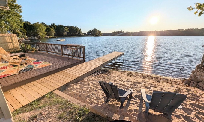 Cloverdale Casa | Lakefront Home with Sunsets, Dock, and Deck! Dogs Stay Free!