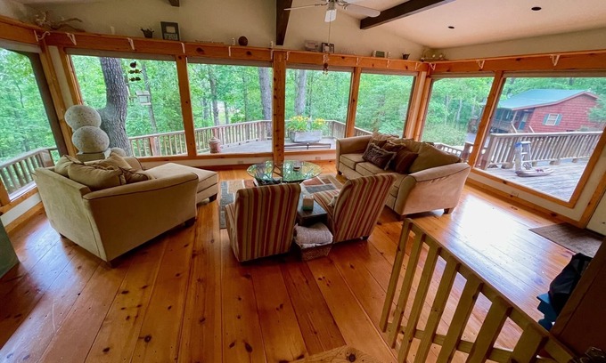 Heber Springs Casa | Lakefront “Lakehouse Lounge” - Heber Springs/Greers Ferry/Quitman
