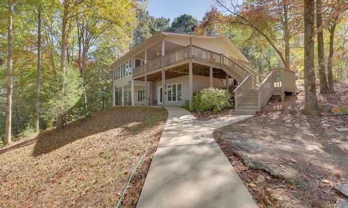 Newell Casa | Lakefront Lineville Retreat w/ Private Dock!