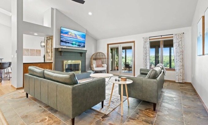 Bella Vista Casa | Lakefront Loch Lomond