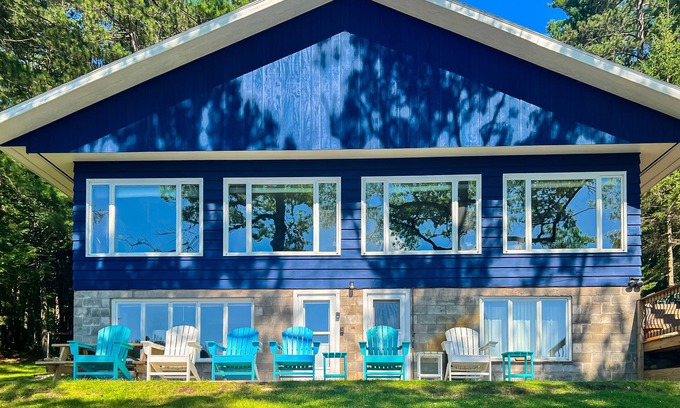 Woodruff Casa | Lakefront Lodge w/ 2 additional cabins, private dock, firepit, kayak & hammock
