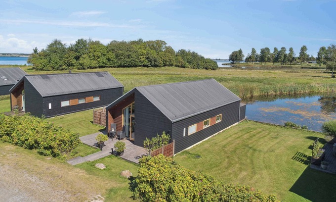 Stubbekobing Casa | Lakefront Luxury in Kongsnæs Holiday Retreat