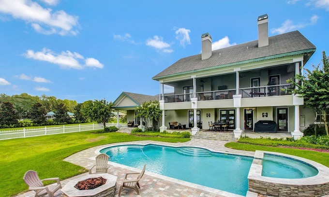 Odessa Casa | LakeFront Manor Executive Estate - ¡Paquetes para bodas y alquiler de casas!