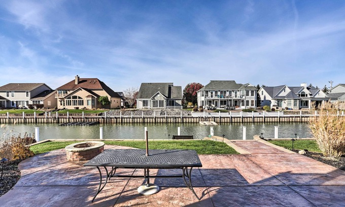 Marblehead Casa | Lakefront Ohio Home w/ Dock & Furnished Patio