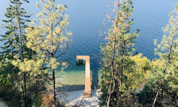 Central Okanagan Casa | Descuento más grande de estancia más grande- Patio privado grande + Vistas del lago + privado Beac