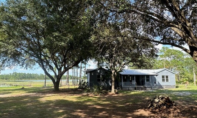 Astor Casa | Lakefront on 10 acres