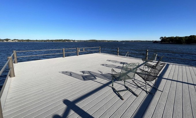 Cedar Creek Reservoir Casa | Lakefront on open water w/ fire pit, boat dock/party deck, paddle boards & kayak
