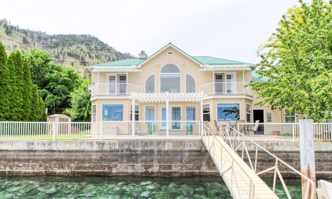 Chelan Casa | Lakefront Retreat