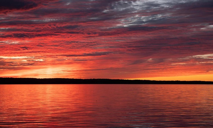 Town of Varick Casa | Serenidad frente al lago con vistas al atardecer en Seneca Wine Trail