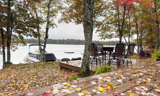 Iron River Cabina | Lakefront Stay w/ATV Trail Access -Trailer Parking