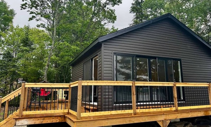 Carling Cabina | Lakefront Studio Cottage #8