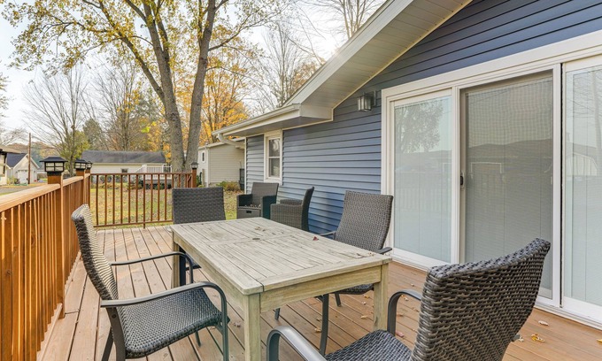Grand Junction Cabaña | Lakefront Vacation Rental, 13 Mi to South Haven!