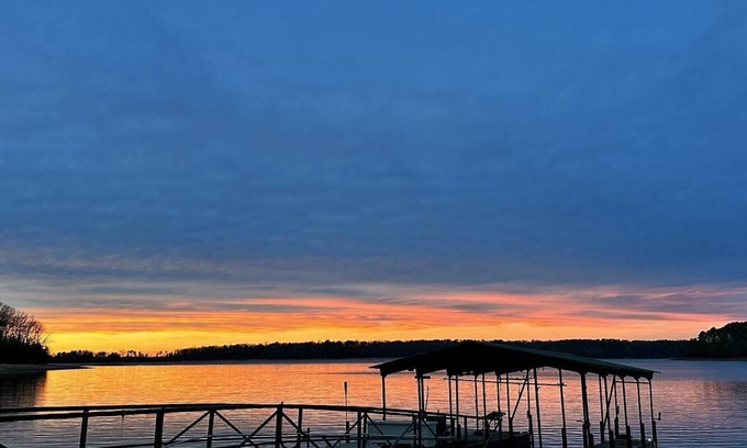 Anderson Casa | Lakefront, Views, Private Dock, Boat Rental, Bunks, Near Clemson, Kayaks!