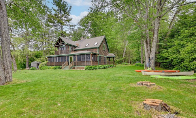 Westhampton Cabina | Lakefront Westhampton Cabin w/ Beach + Kayaks!