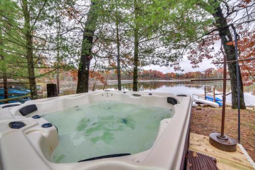 Brazeau Casa | Lakefront Wisconsin Cottage with Dock and Hot Tub!