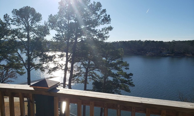 Mid America Condominio | Lakefront with covered boat slip