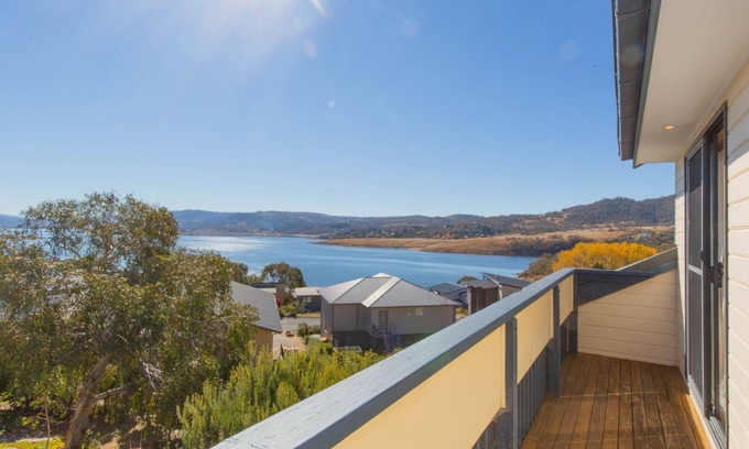 East Jindabyne Casa | 2/11 Rainbow Drive, Pueblo tirolés