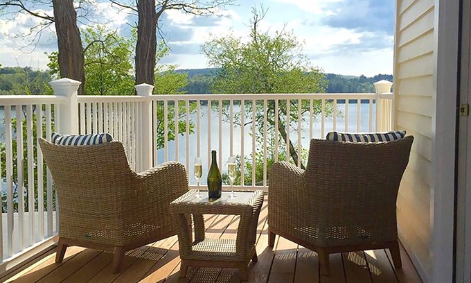 Lenox Dale Cama Y Desayuno | Lakehouse Inn