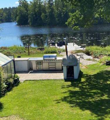Malsryd Casa | Lakehouse med bastu, egen brygga och roddbåt