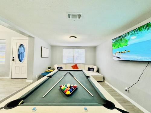 Crystal Lake Casa | Lakeland Gem Near Seu-fsc Game Room Fun