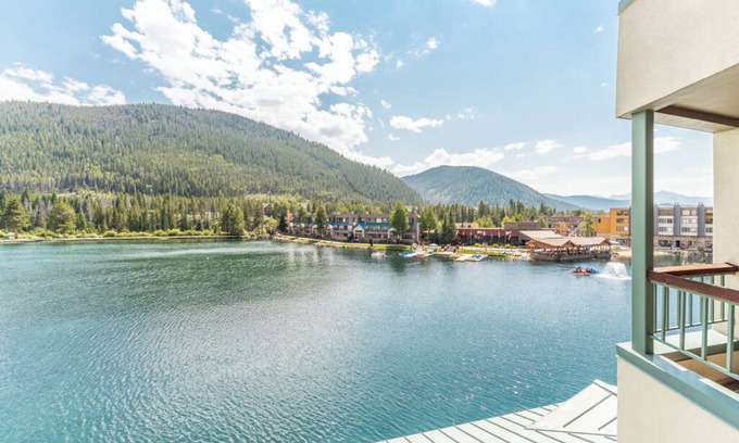 Lakeside Village Apartamento | Lakeshore #1540